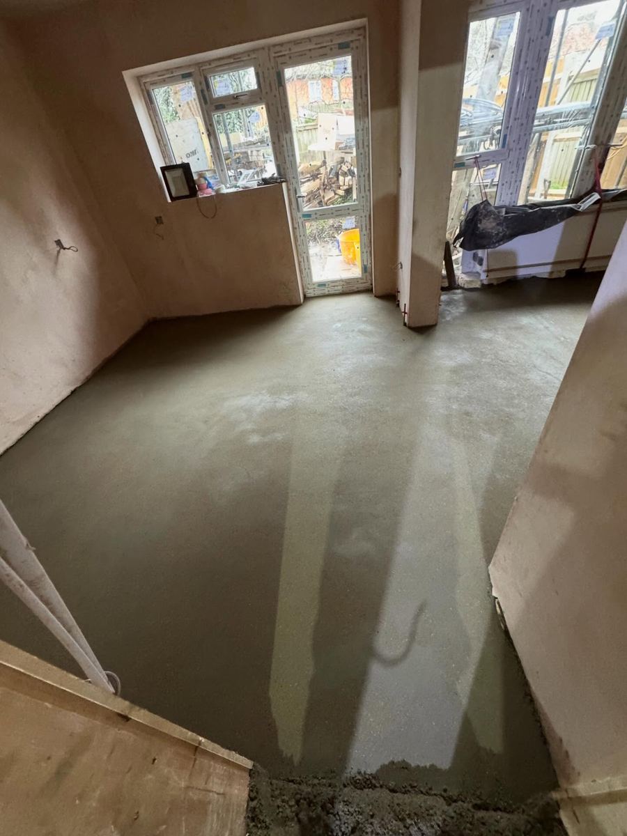Floor screeding in Sutton